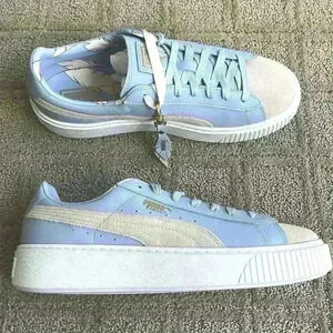New PUMA Coachella Suede Basket 8 light Blue feather with detachable charm RARE